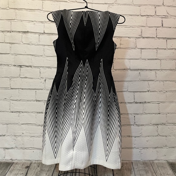 Vince Camuto Black and White Dress - Picture 2 of 3